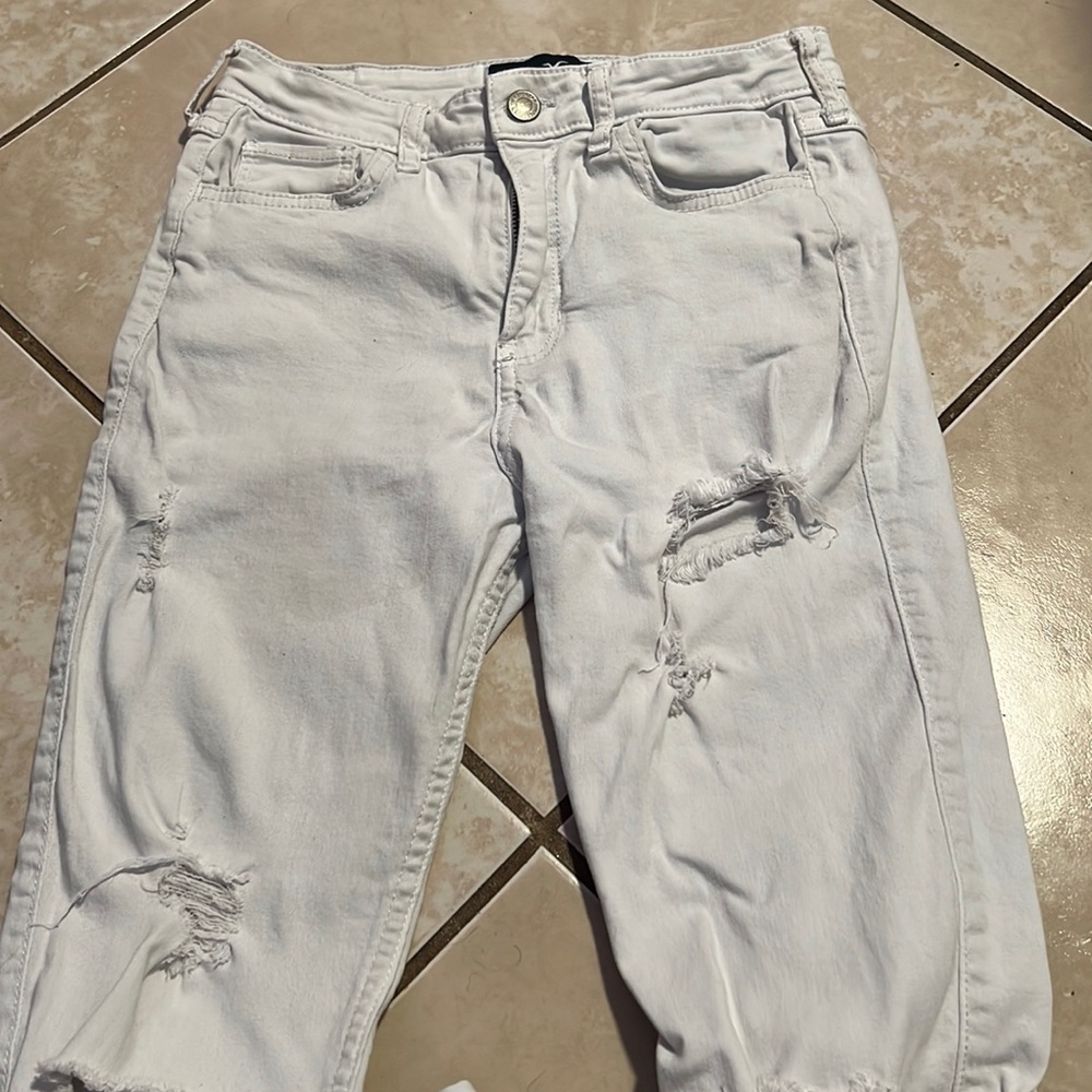 White Hollister ripped Skinny jeans